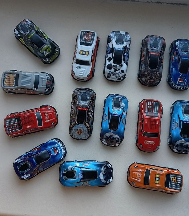 Инерционные железные машинки