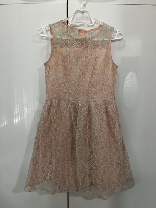 Детски нови роклии