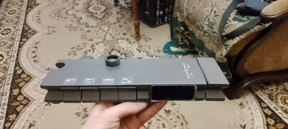 Продам смеситель(душевая панель) новый