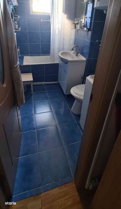 Casa de Cultură 3 camere decomandat, cu centrală