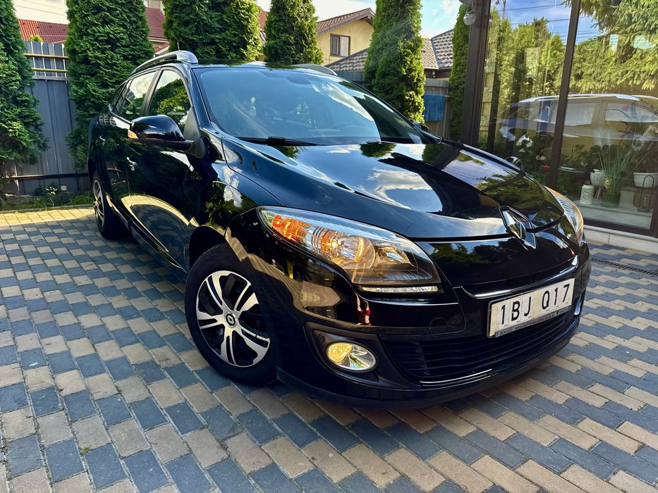 RENAULT Megane 2013