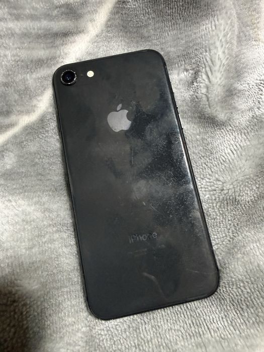Vand iPhone 8