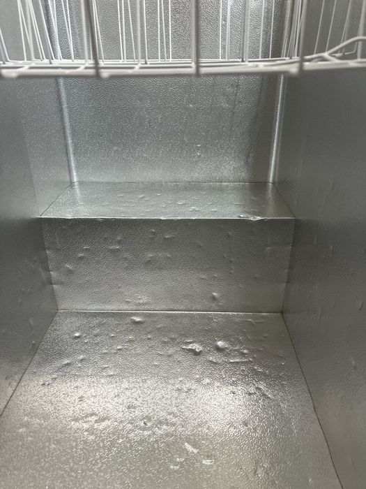 Срочно продам морозилку 290л