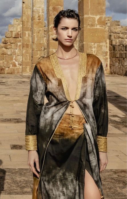 Souvenir Prive комплект кафтан с пола