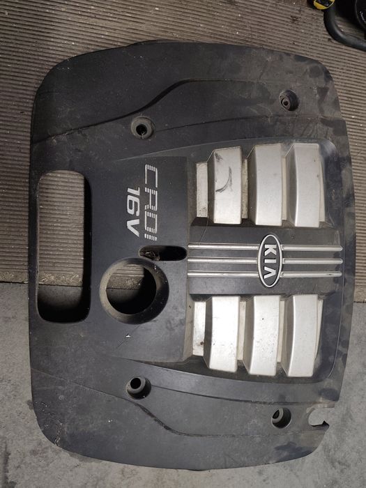 Крышка двигателя Kia Sorrento