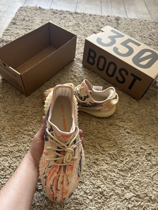 Yeezy Boost marimi de la 40 la 45 (400 lei)