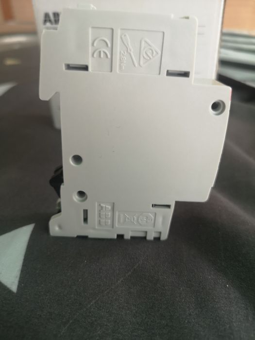 ABB OVR T2 40-275 – защита от пренапрежение (SPD, Тип 2) – ново, за PV