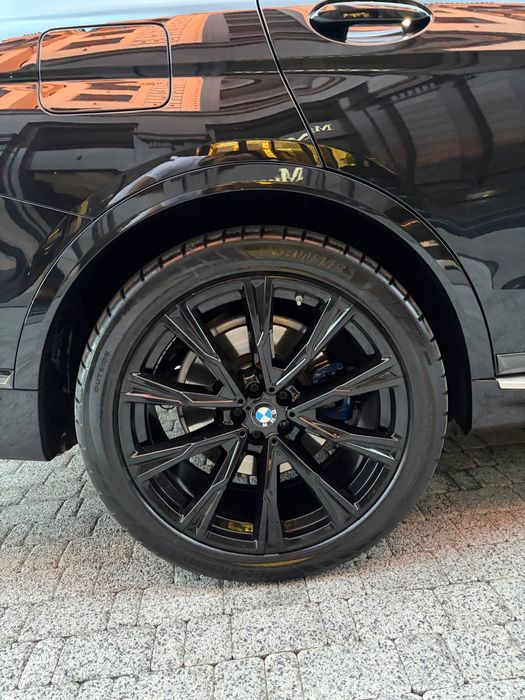 Продам BMW X7. I.  50 4. 4. Motor full
