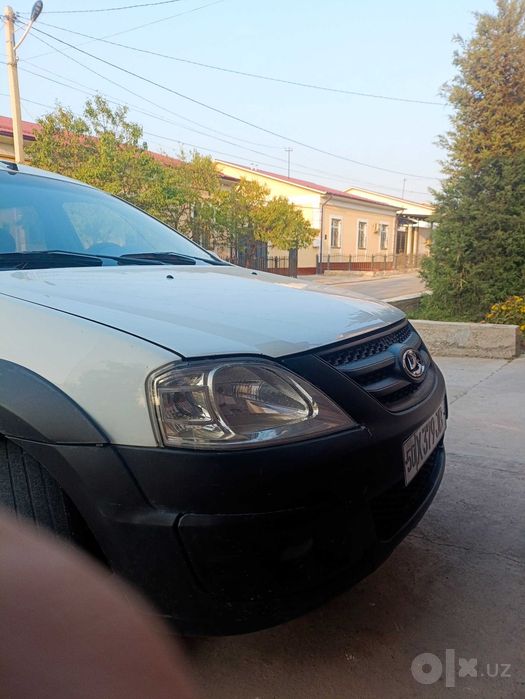 Lada largus cross 1.6