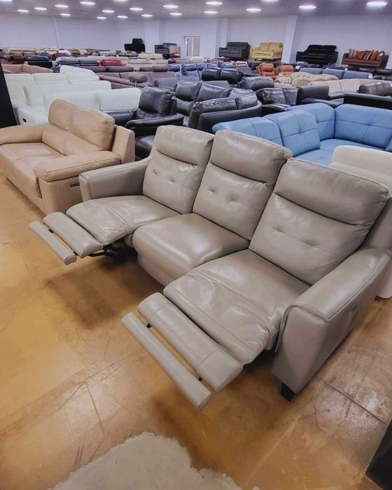 Бежов кожен диван тройка с електрически релакс механизъм "Violino"