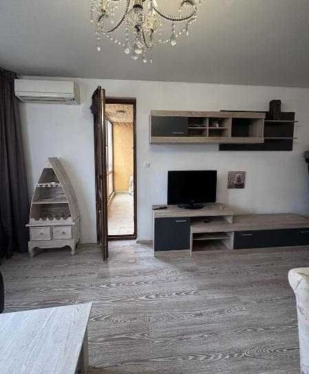 Дава се под наем Тристаен апартамент в София, Дървеница - 80 кв.м за 600 € - Снимка #2