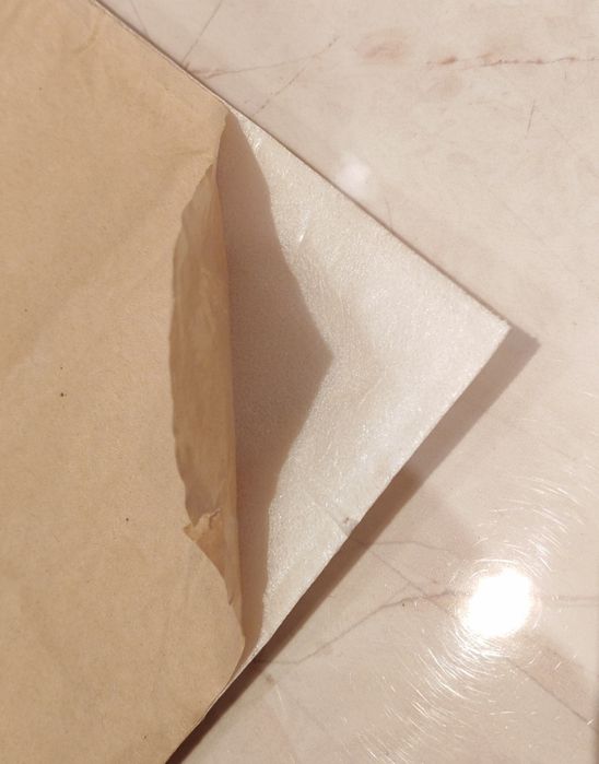 Самозалепващи релефни тухлички за дома.