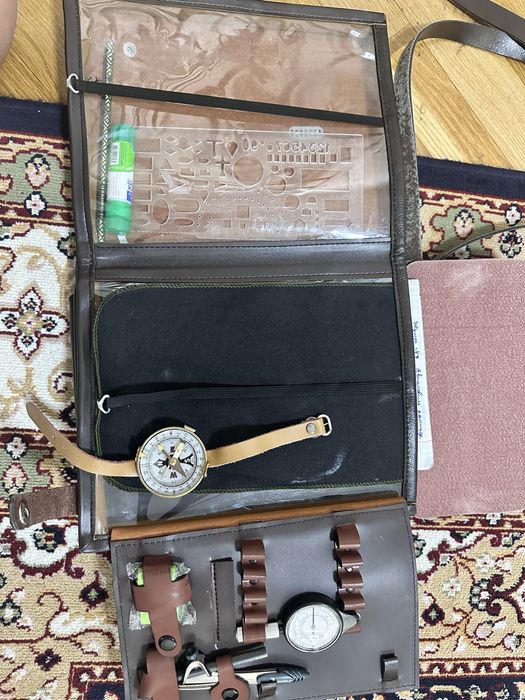 Срочно продается комплект для военный кафедры.