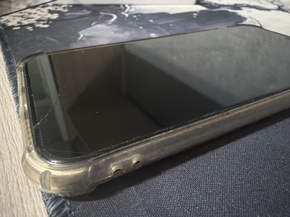 Продам Iphone 11 128gb