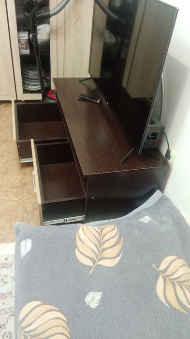 Продам шкаф для телевизора