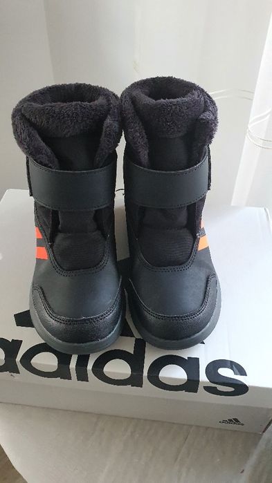 Ботуши ADIDAS SNOWPLAY 30 номер