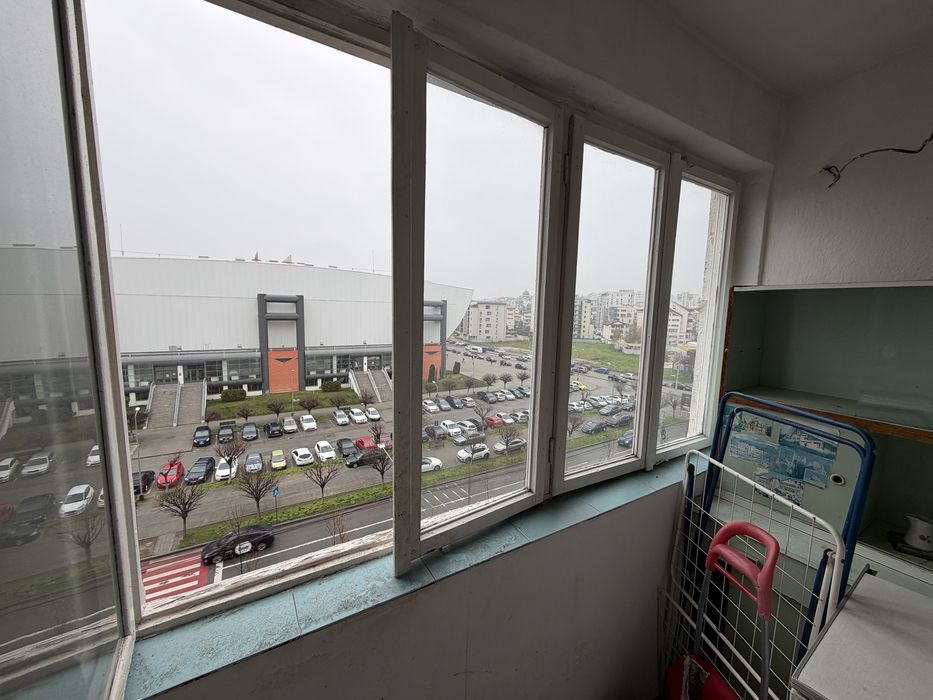 Apartament de inchiriat,2 camere vis-a-vis de Sala Polivalenta