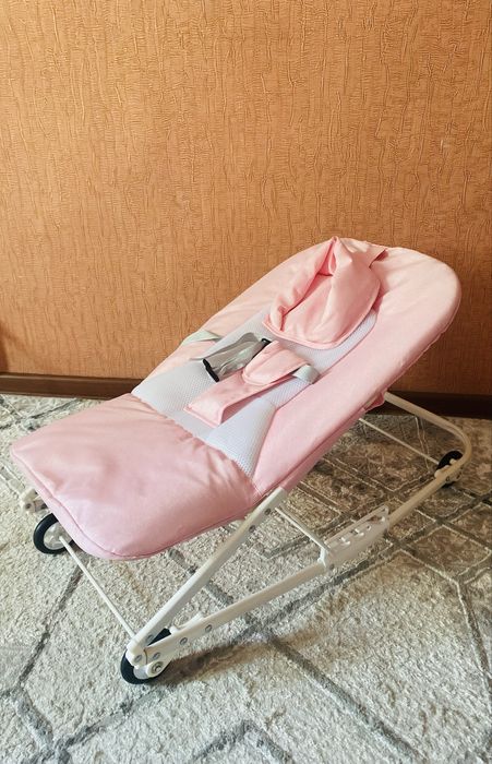 Продаю детский шезлонг