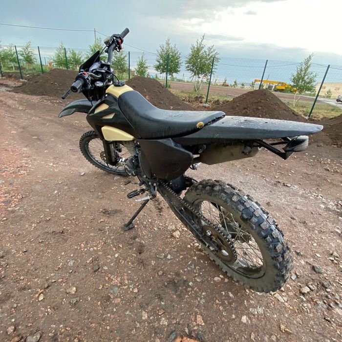 Продам мотоцикл сумц 300 цепной