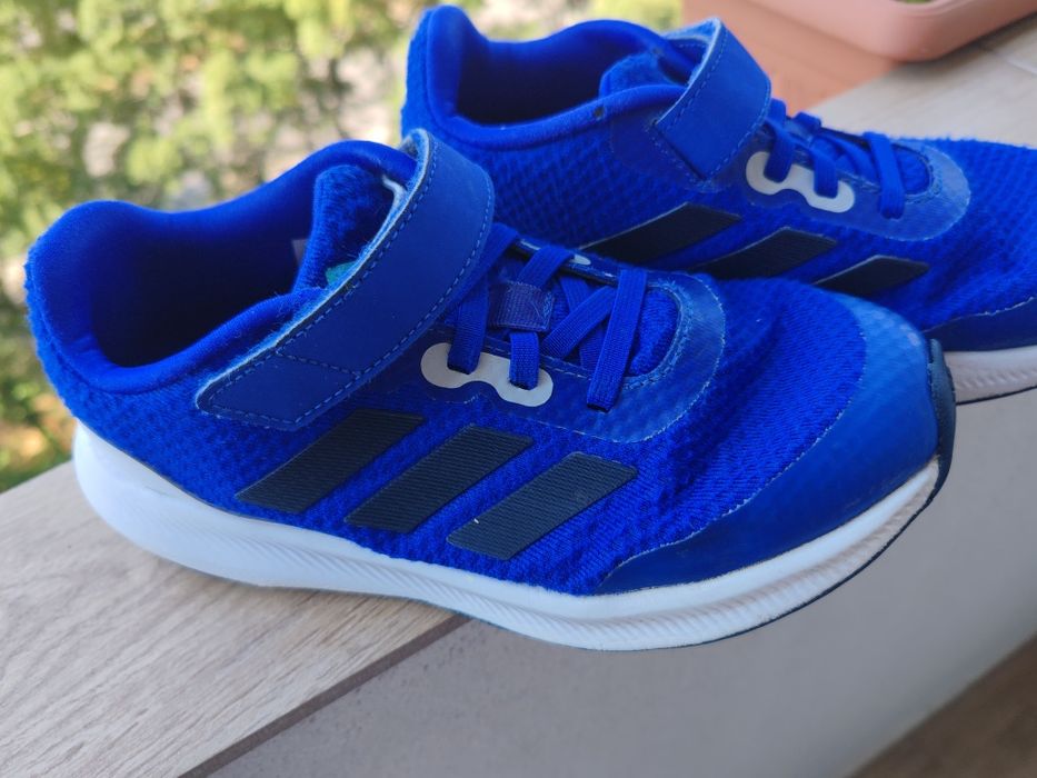 Маратонки Адидас