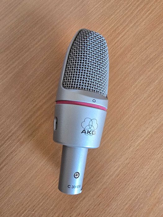 Продам микрофон AKG 3000 B