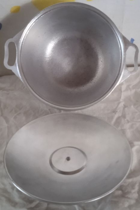 Продам Казан в шикарном состоянии.