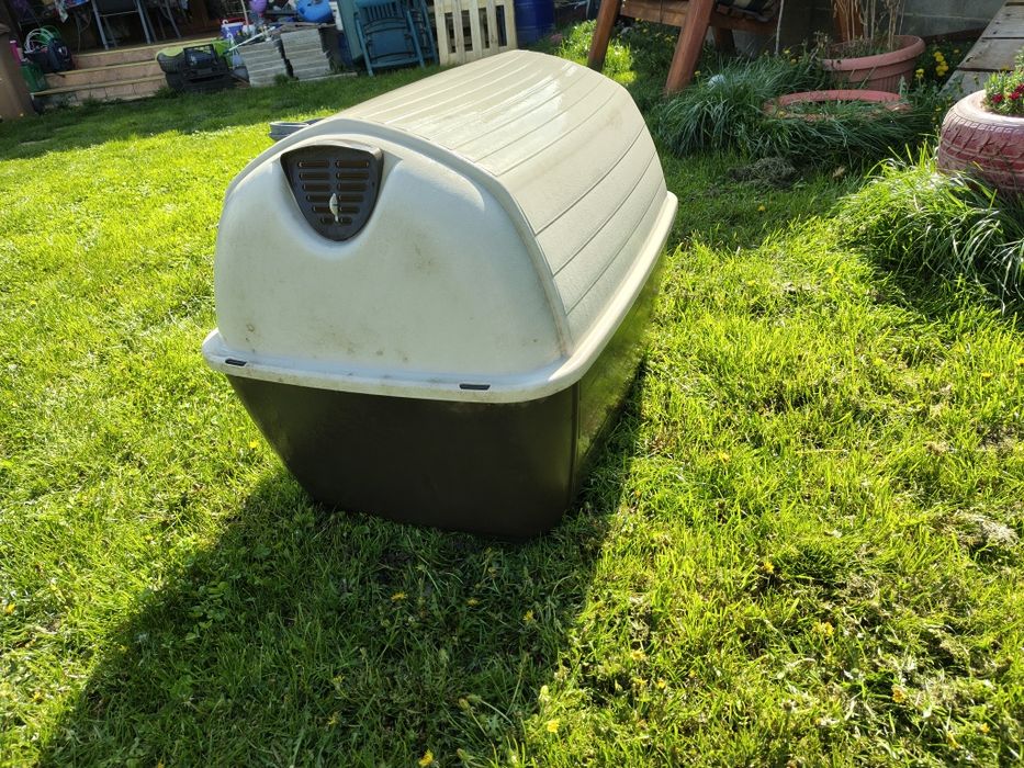 Căsuța pentru câini 400 lei