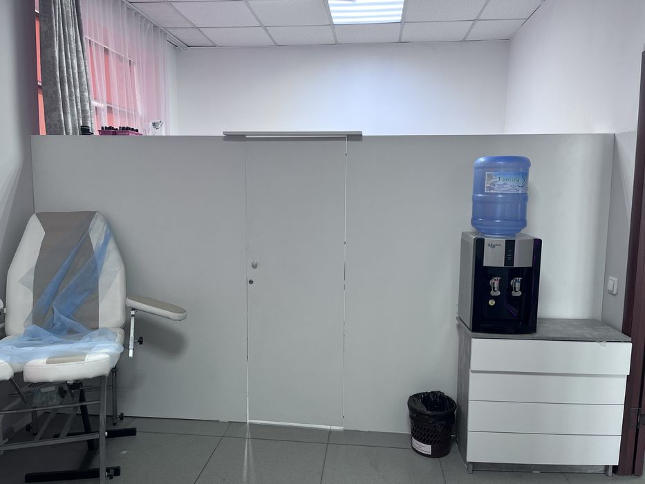 Перегородка с полками