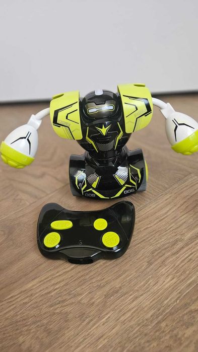 Set 2 Roboti cu Radiocomanda Robo Kombat