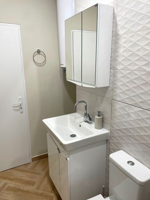 Дава се под наем Тристаен апартамент в Ловеч, Широк център - 80 кв.м за 398.82 € - Снимка #17