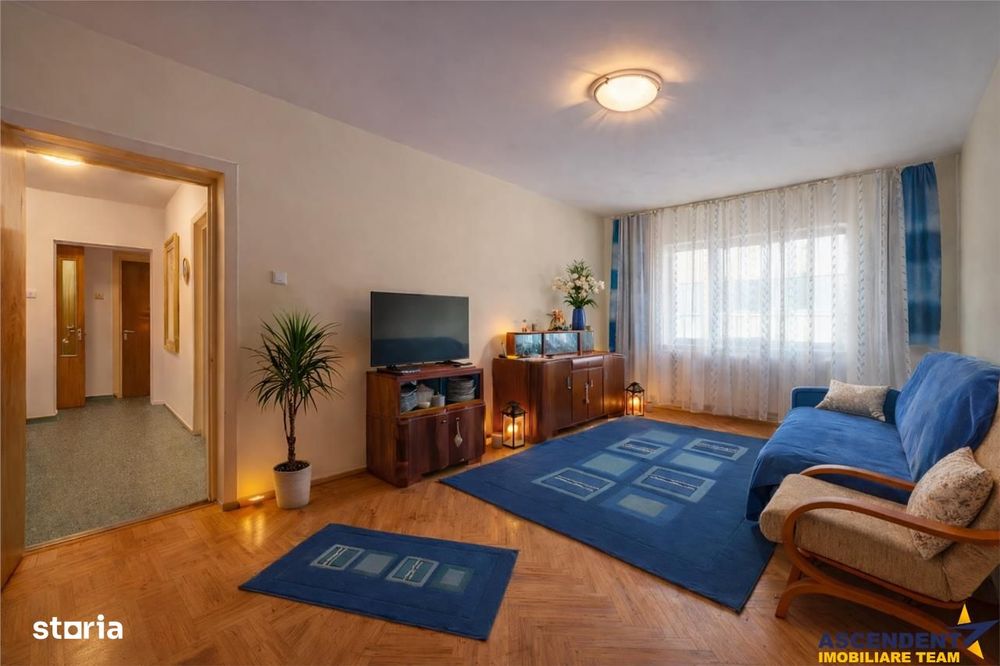 Distinctiv apartament, decomandat, 3camere, boxa, loc parcare, Central — fotografia 1