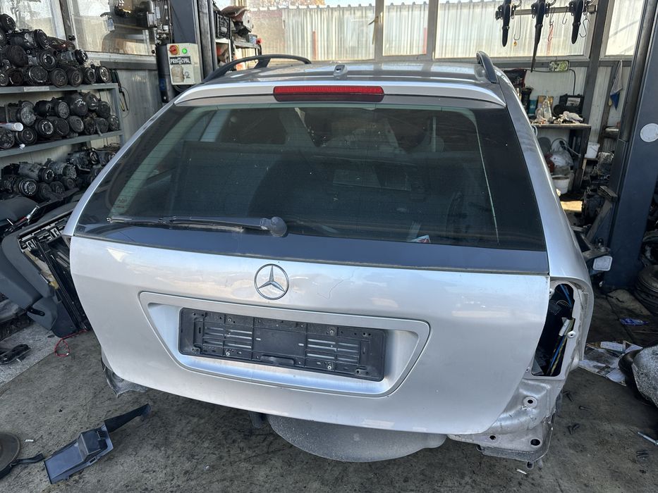 Врата багажник за Мерцедес w203 C classe комби!