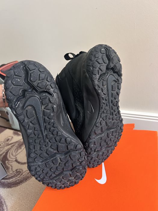Боти Nike в черно