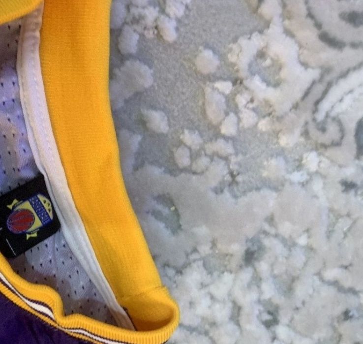 Tricou Lakers mărimea S nou