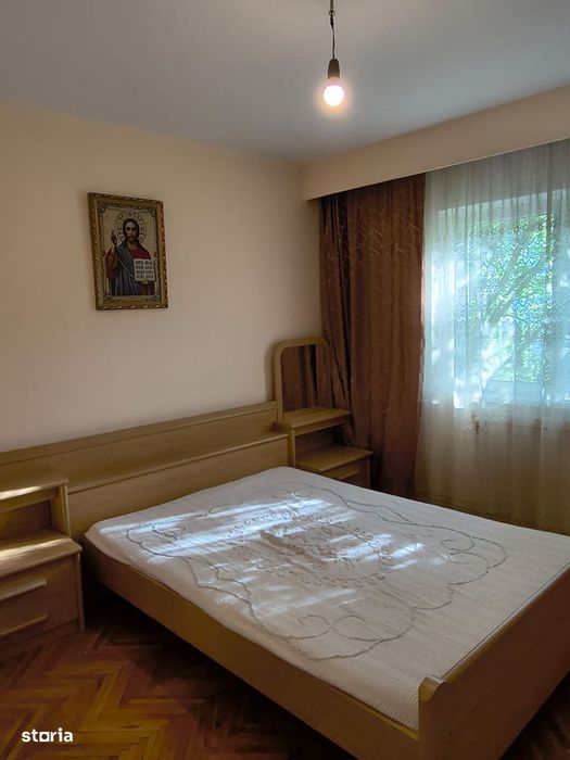 Apartament 3 camere decomandat – Mărășești