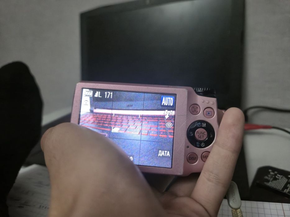 Canon PowerShot A3300 IS в розовом цвете