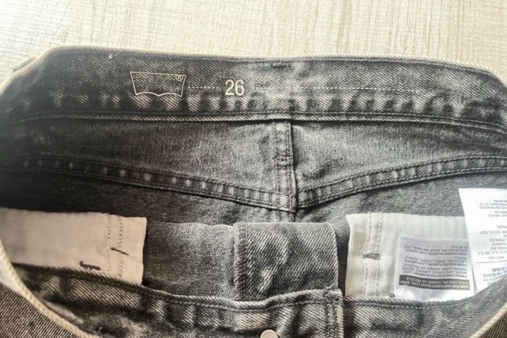 Fusta Levi’s bumbac 100%