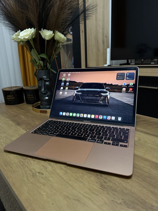 MacBook Air 13” 2020 Apple M1 Gold 256GB SSD 356cicluri