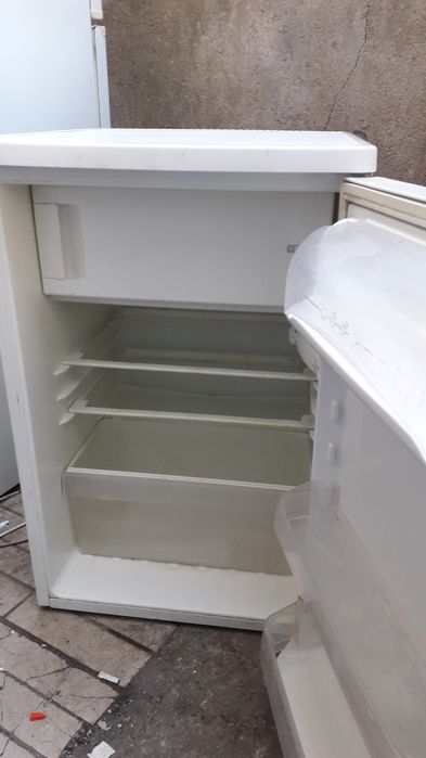 Combina frigorifica arctic indesit zanussi asigur transport