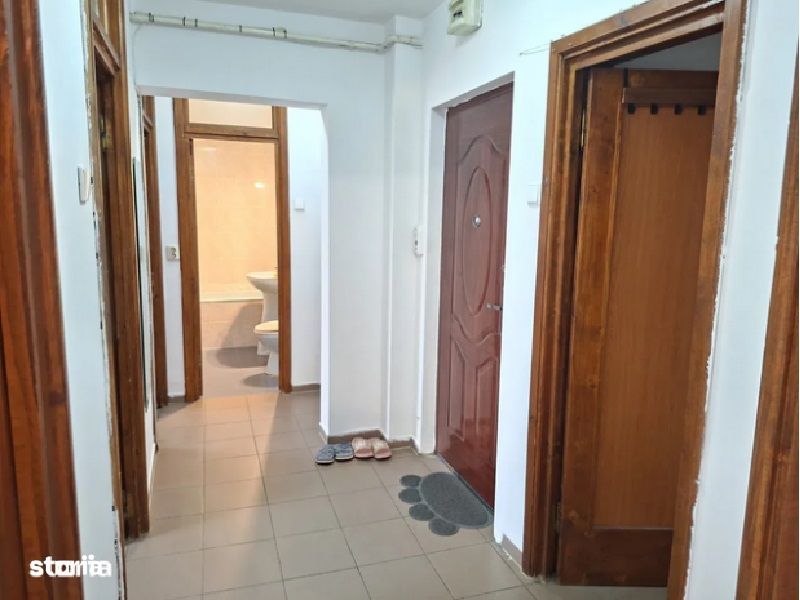 Apartament 2 camere de inchiriat : Republicii-Libra Bank