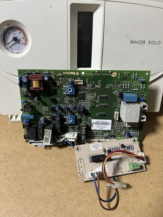 Placa  immergas in stare perfeca de fuctionare