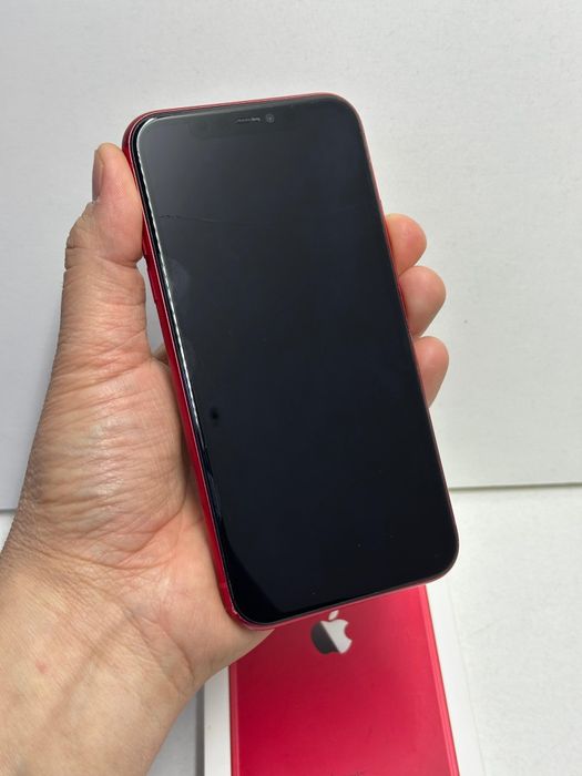 Продам Айфон 11 64г