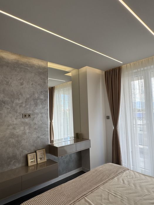 Продавам луксозен двустаен апартамент в Panorama Park East