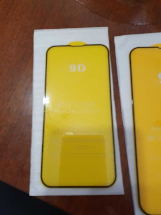 Стъклени протектори за iPhone