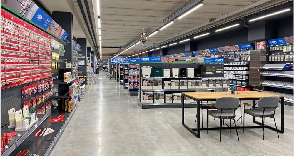 Стелажи за магазин намалени от 269 на 190 .