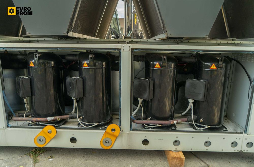 Чилър CLIMAVENETA NECS R B 3218 746 kW | Тестван | С гаранция