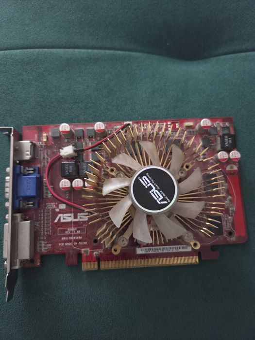 Placa Video Retro ASUS EAH4670 / 512MB DDR3 / Netestata