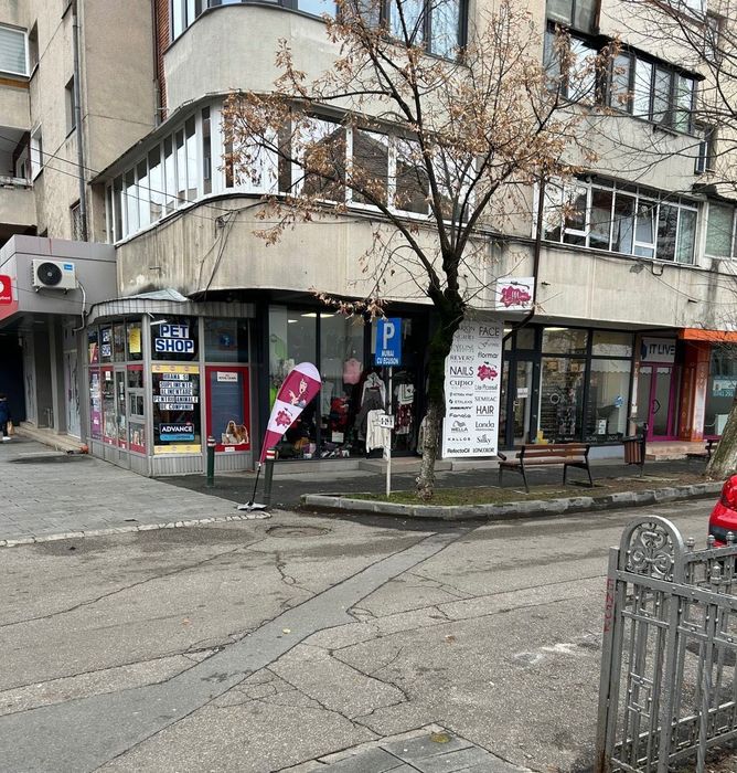Spatiu comercial de inchiriat centru Rm Valcea Centru