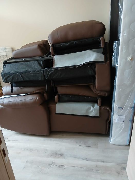 Ъглов диван от изкуствена кожа с лежанка и реклайнер