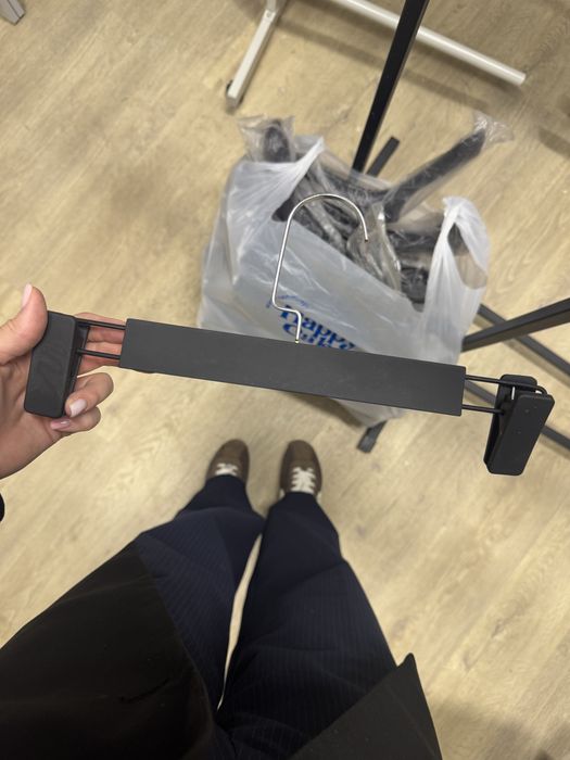 Новые вешалки продам